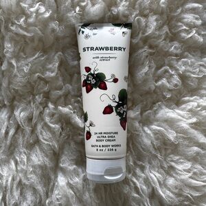New BBW Strawberry Rare & Discontinued Shea Body Cream